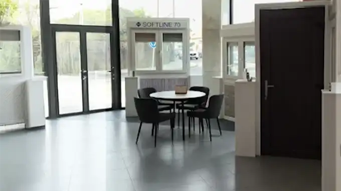 Ventana de PVC a medida fabricada por Top Ventana en Galicia